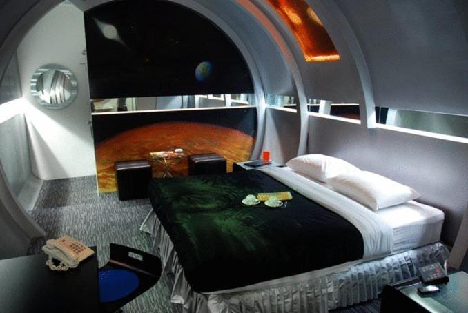 צ'יאנג מאי The Adventure Hotel מראה חיצוני תמונה
