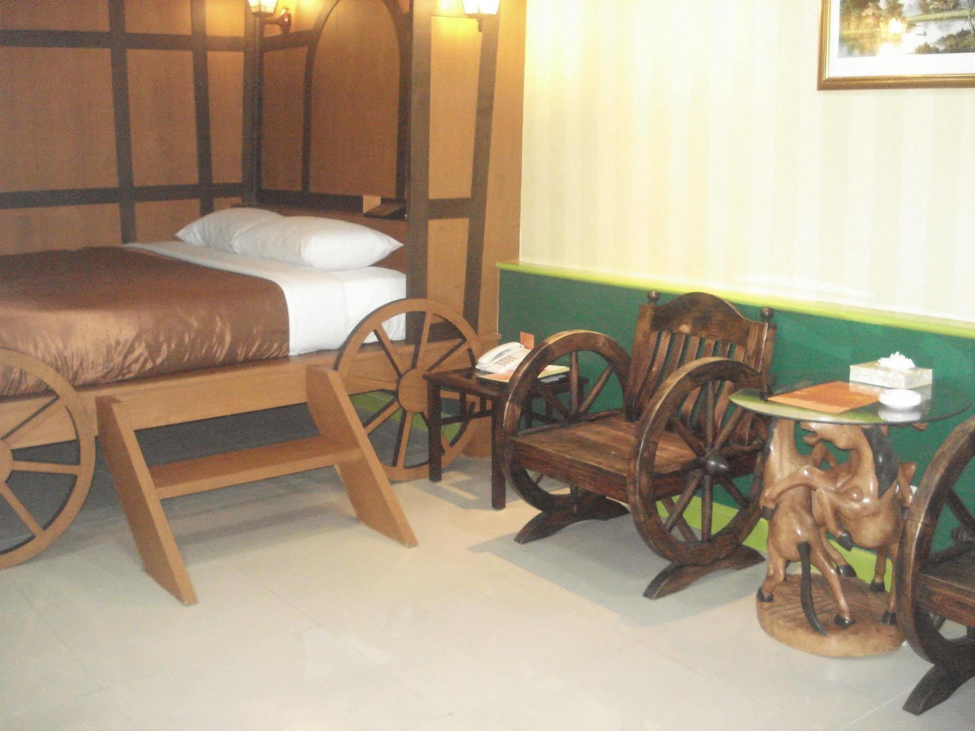 צ'יאנג מאי The Adventure Hotel מראה חיצוני תמונה