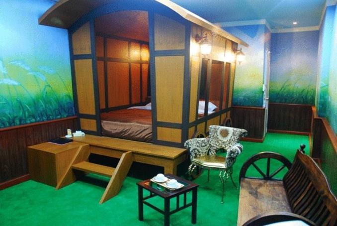 צ'יאנג מאי The Adventure Hotel חדר תמונה